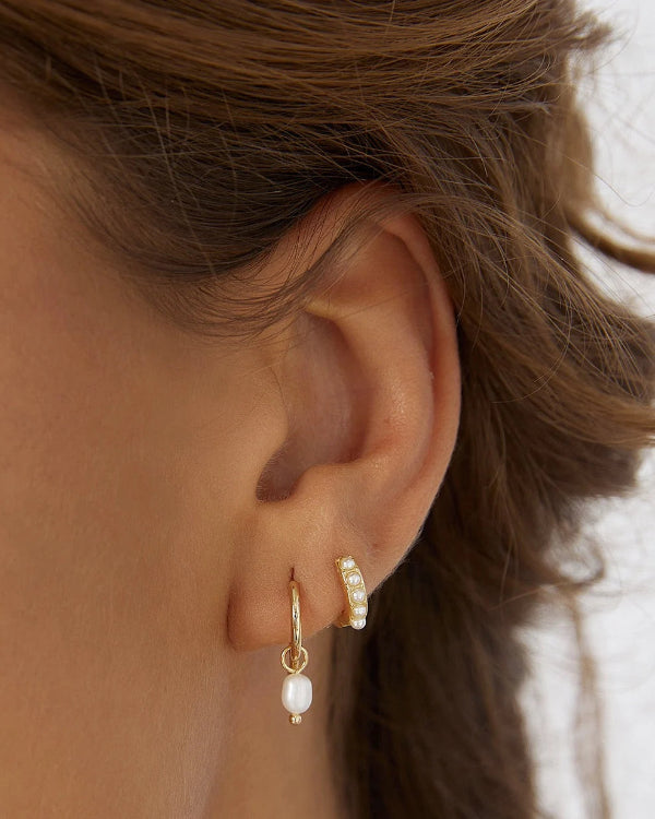Cordelia Pearl Earrings Gold