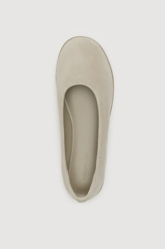 Kate Suede Flat Sand