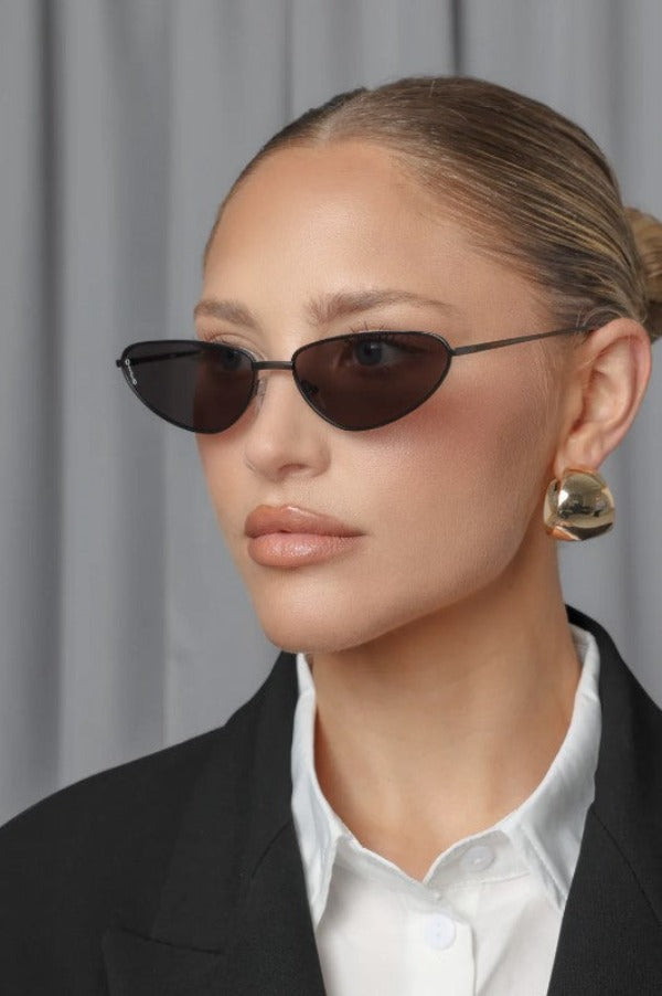 Otra Eyewear Aster Sunglasses Black/Smoke
