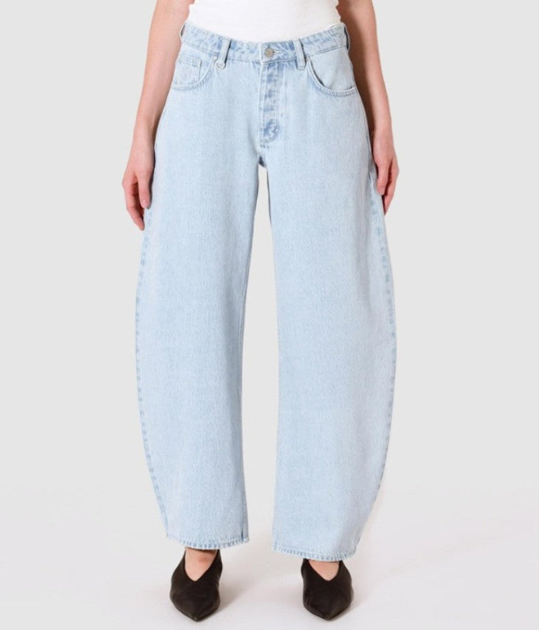 Neuw Nancy Barrell jeans adieu