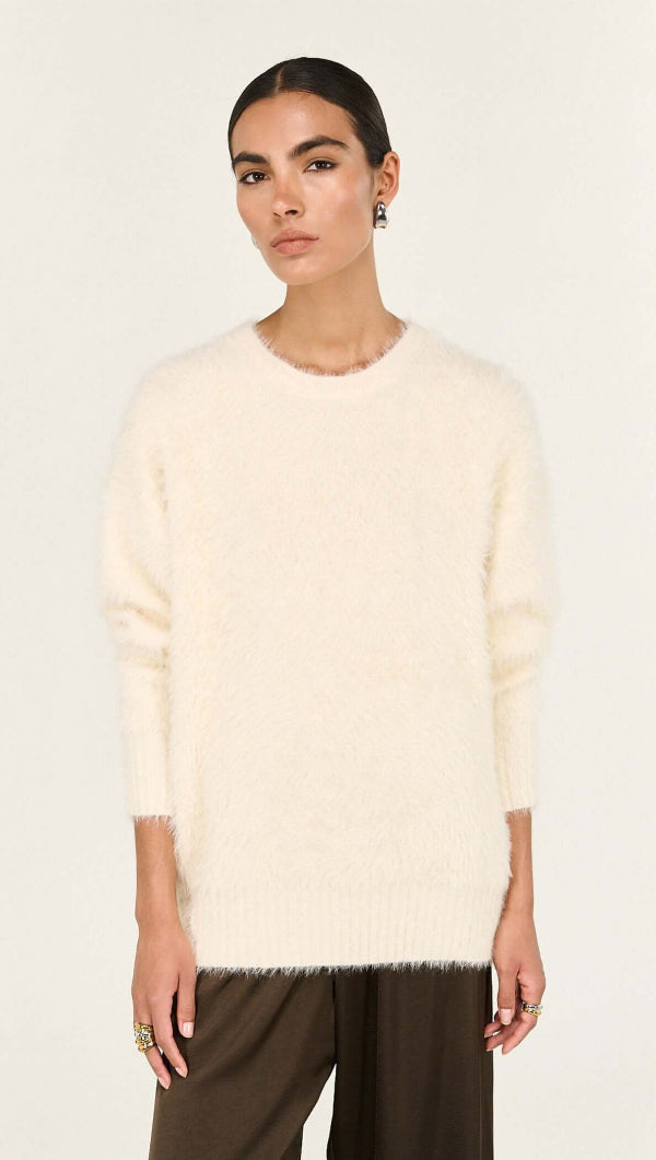 Noa Fluffy Oversized Jumper Cream