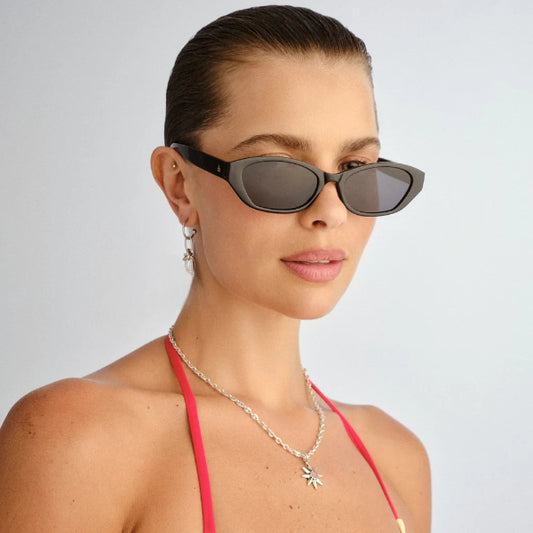 Moonstone Black