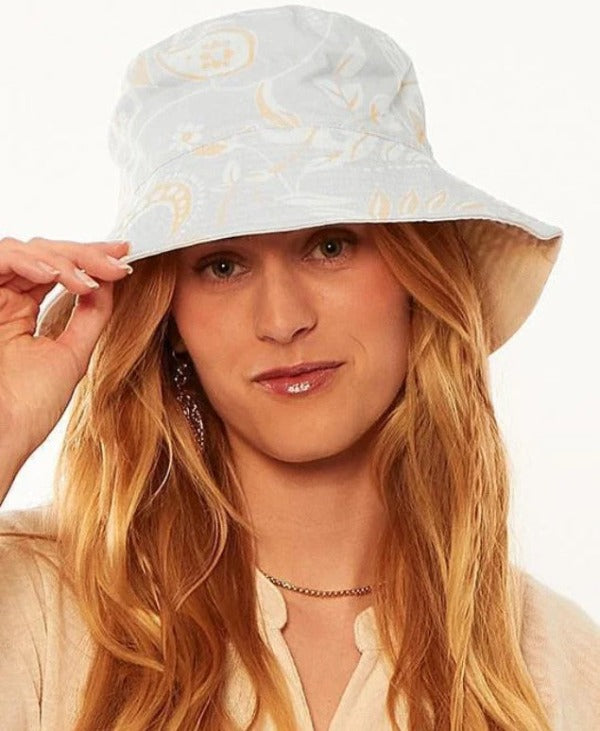 Amuse Society Daphine Bucket Hat Cari Blue