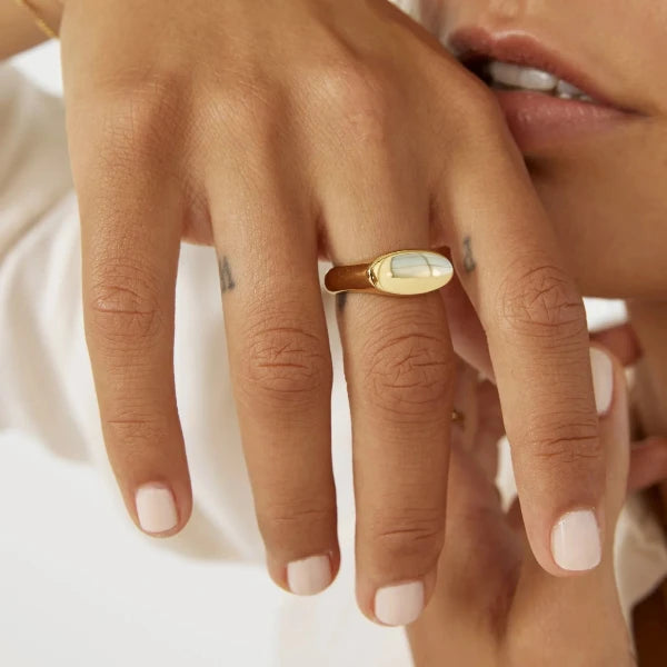 Aster Gold Signet Ring