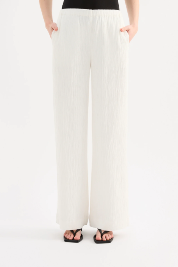 Danika Pant Salt