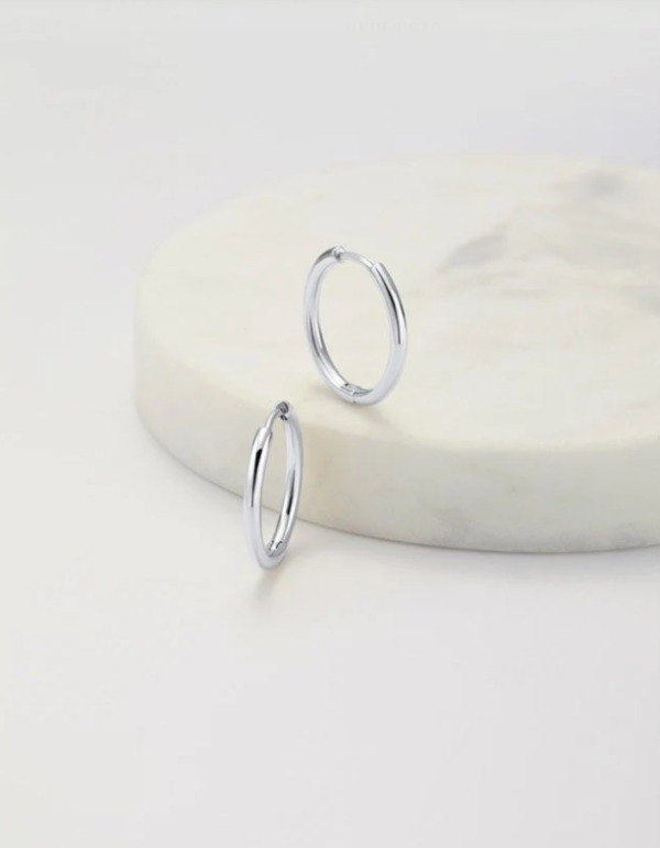 Delilah Medium Hoop Silver 