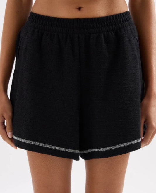 Sutton Short Black