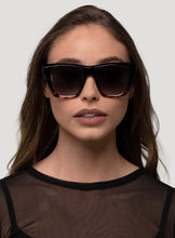 Otra Eyewear Aspen Polarized Sunglasses Black/Smoke Fade