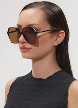 Otra Eyewear Virgo Sunglasses Black to Tortoiseshell
