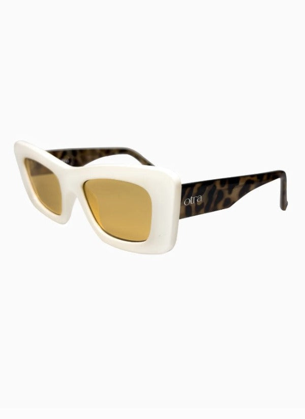 Otra Eyewear Zoe Sunglasses Cream/brown