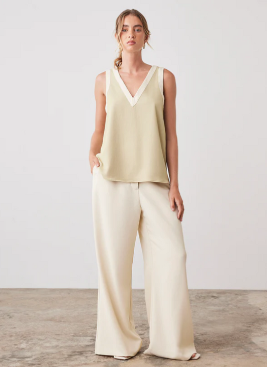 Voyage Top Celery Cream