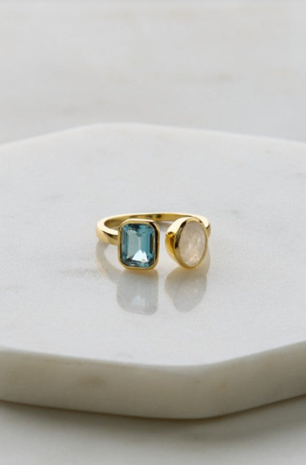 Skylar Ring Moonstone Blue Topaz