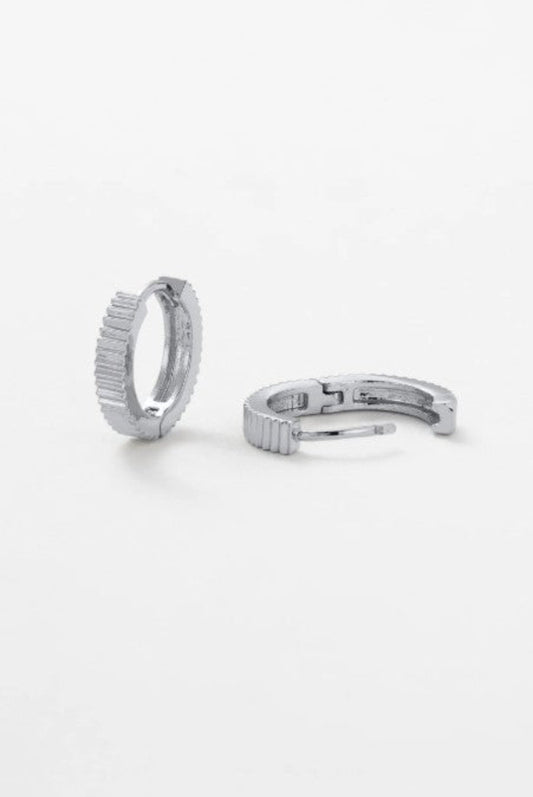 Willow Huggie Silver