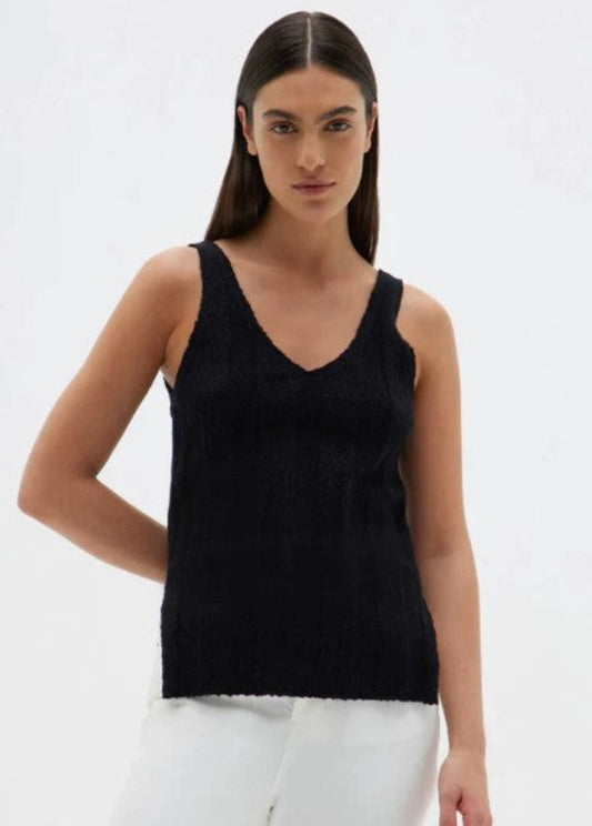 Assembly Label Nina Boucle Top Black